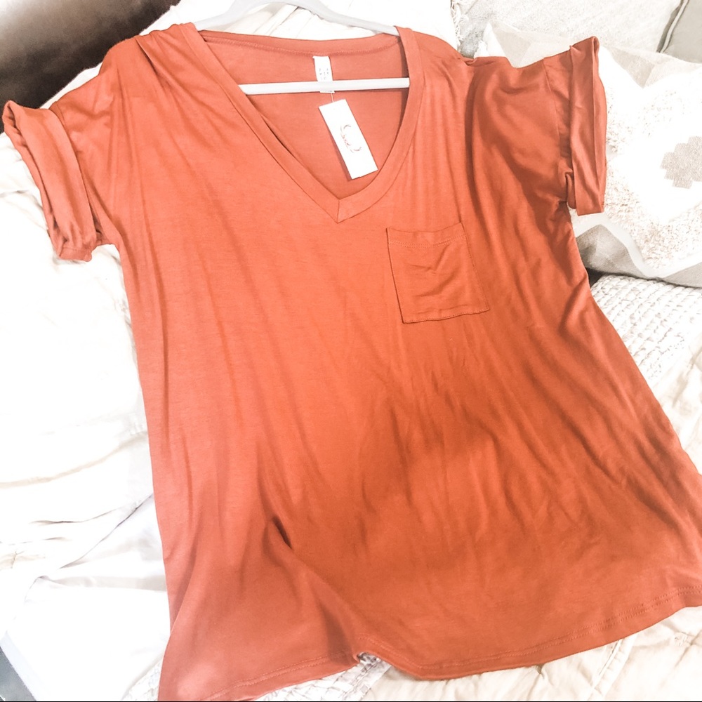 Rust color vneck tee